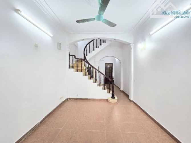 BÁN NHÀ ĐẠI TỪ 47M2 5 TẦNG 4 PHÒNG MT 4M NGÕ NÔNG 6.8 TỶ