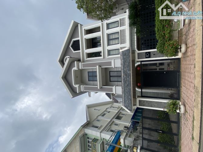 BÁN BIỆT THỰ ĐƠN LẬP ĐƯỜNG LIÊN PHƯỜNG – PHƯỚC LONG B, TP THỦ ĐỨC – 270M² – 34 TỶ