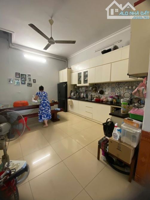 PHỐ ĐẶNG VŨ HỶ LONG BIÊN 18 TỶ DT 66M MT 5M 4T Ô TÔ TRÁNH KINH DOANH MẶT NGÕ TO GẤP ĐÔI MẶ