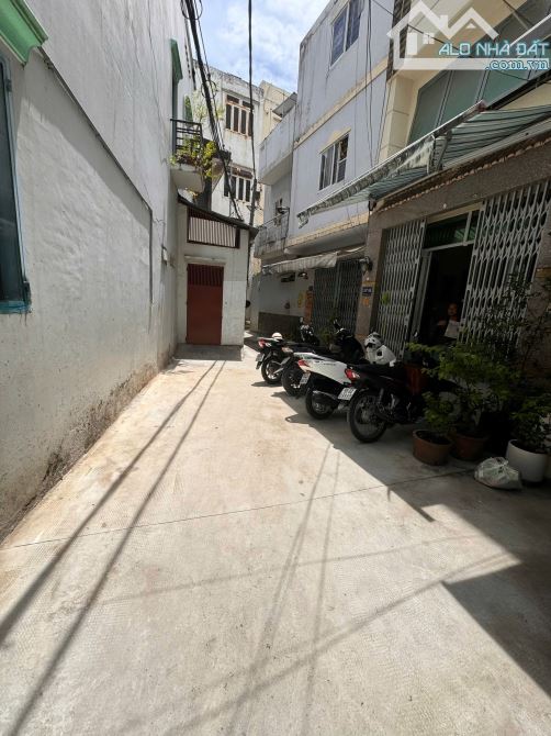 Bán nhà hẻm dân trí khu VIP Huỳnh Văn Bánh🚩 DT 33m2 - 4Tầng chỉ 5,98 tỷ TL