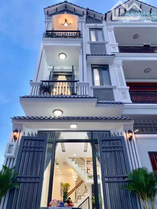 Bán nhà mặt tiền KD nội khu K300 Tân Bình, DT: 4.2x20, 4tầng ,Tân Bình, giá chỉ hơn 13 tỷ