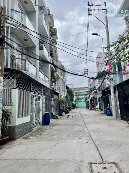 NHÀ ĐẸP GIÁ TỐT NGAY HƯƠNG LỘ 2- 60M2 NGANG 5M-VUÔNG VỨC-4PN-CHỈ 6.4TỶ