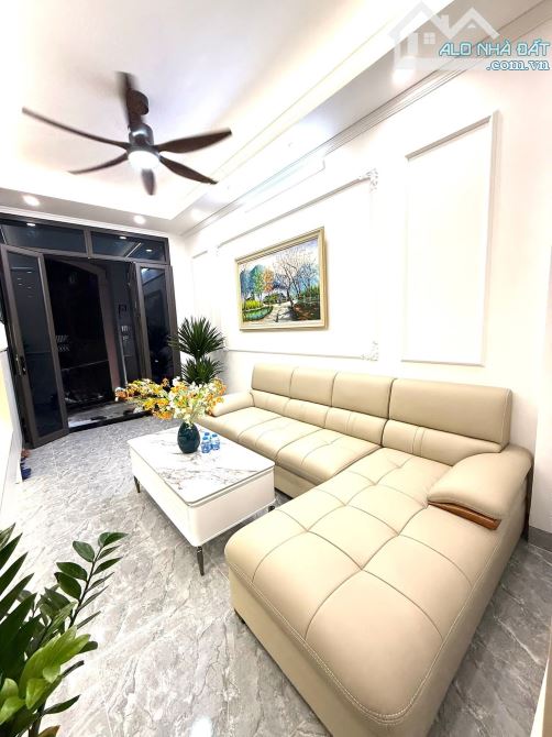 Bán nhà riêng Vũ Tông Phan, Thượng Đình, Thanh Xuân,  mới, 37m, 4t, 4pn, 30m ra phố, 8.9tỷ