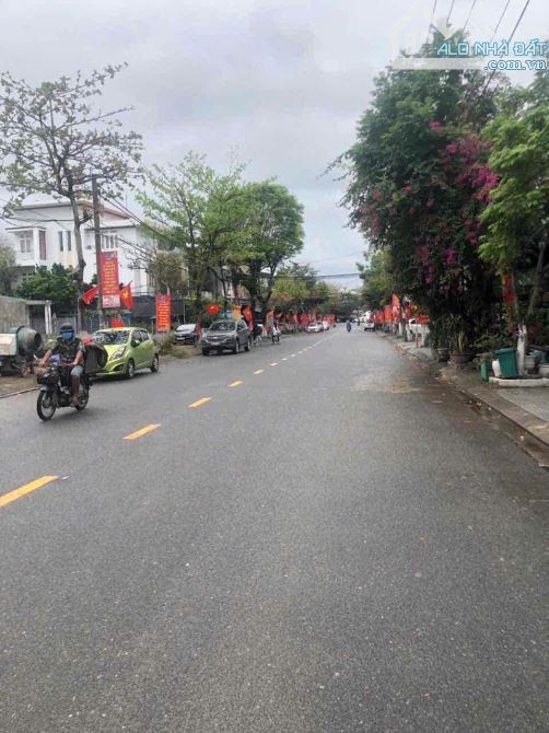 🔥BÁN ĐẤT TẶNG DÃY TRỌ 9 PHÒNG DT 329M-BÌNH HÒA 15-DÒNG TIỀN ỔN ĐỊNH,KINH DOANH ỔN🔥