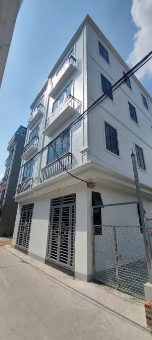Cần bán gấp nhà Phượng Đồng-Phụng Châu. 32m2x4T, ôtô đỗ cổng, dân cư đông.