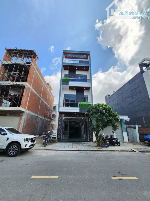 Bán nhà mới 1T2L 5x22m, đường N2 KDC The Suncity p.An Phú, full nội thất