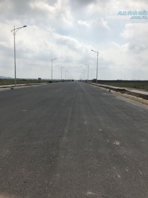 Chuyển nhượng lô đất 45.000m2 khu công nghiệp Quế Võ 2 – Bắc Ninh đã có sổ đỏ