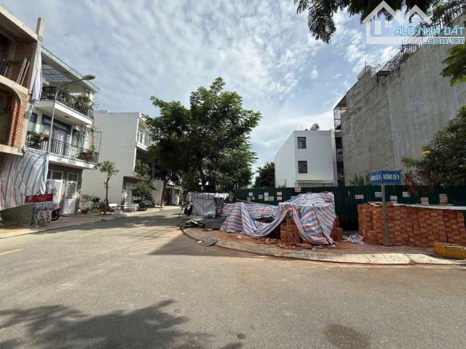 LÔ GÓC 2 MT VIEW CÔNG VIÊN CỰC HIẾM 117M2 MẶT 9,5M KĐT HIỆN ĐẠI HÀ QUANG 1 GIÁ TỐT