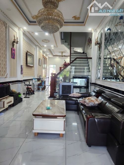 NGỘP BANK CẦN BÁN GẤP NHÀ ĐƯỜNG 22, LINH ĐÔNG, THỦ ĐỨC. 3TẦNG, 115M², 10.5TỶ TL.