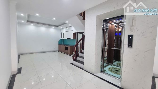 NHÀ CỔ NHUẾ – 35M2 X 6 TẦNG THANG MÁY – CẠNH KĐT RESCO – HƠN 8 TỶ
