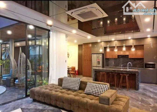 🎪 Cho thuê Villa hồ bơi 4 tầng mặt tiền Đoàn Khuê - Khu Nam Việt Á - Gọi Bi