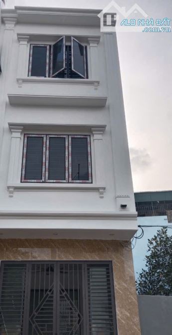 Bán nhà xây mới -Trần Lãm, TK đẹp,về ở ngay,hàng hiếm,gần chợ,DT: 47m,giá :2,55tỉ
