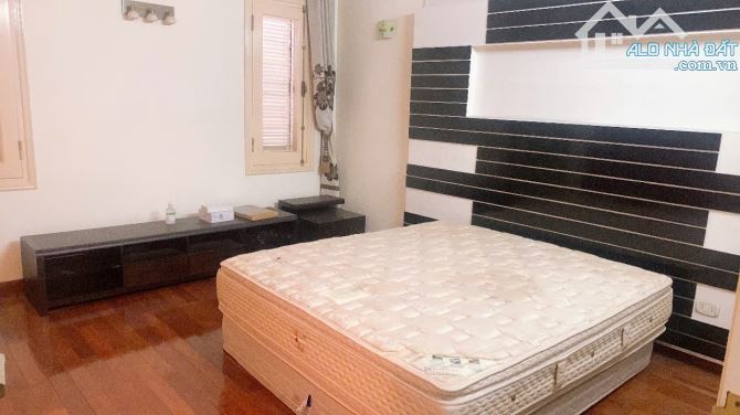 Bán nhà KĐT Văn Quán ô tô tránh vỉa hè rộng kinh doanh đẹp DT 256M 4T MT 12M GIÁ 46 TỶ