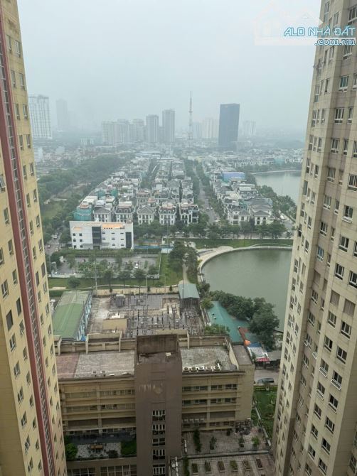 Cần bán gấp căn hộ 115m - 3 ngủ 2vs chung cư Vinaconex1- Khuất Duy Tiến - 6 tỷ, full đồ