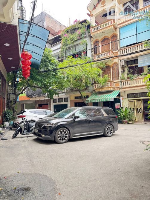 MAI DỊCH,PHÂN LÔ,gần Ô TÔ TRÁNH, NGÕ THÔNG, NỞ HẬU, DT 44m, 5 Tầng, MT 4.1m, Giá 11.5 tỷ