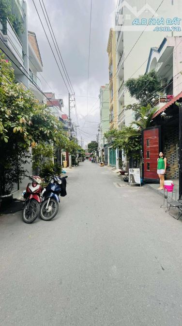 BÁN NGANG KHỦNG 12M,NỞ HẬU TÀI LỘC,DT: 714M² NGAY PHẠM VĂN CHIÊU,KINH DOANH ĐẮC ĐỊA,GIÁ 53