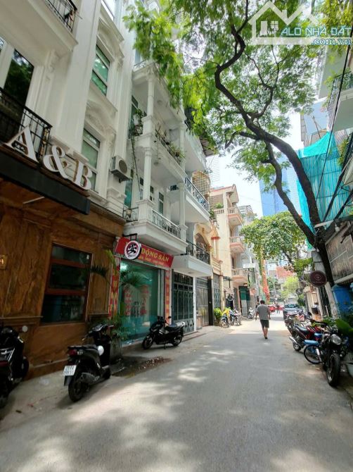 Bán căn góc 3 thoáng Linh Lang - Đào Tấn, Nhỉnh 31 tỷ, 80m, ô tô tránh, 5 tầng