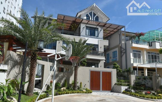 Phong cách sống sang biệt thự compound Thảo Điền 12x24m 3 tầng bán 38 tỷ