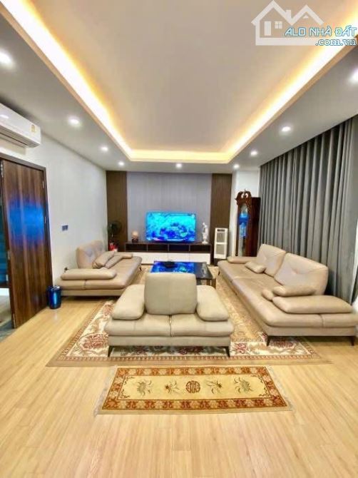 HIẾM VĨNH PHÚC BA ĐÌNH 45M 20TỶ 5T MT4.5M PHÂN LÔ ÔTÔ CHẠY VÒNG QUANH YÊN TĨNH Ở SƯỚNG