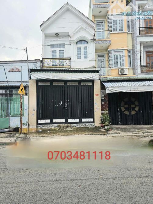 Bán Nhà Mặt Tiền Kinh Doanh Trần Thị Hè, 82m2,2 Tầng, BTCT, Đường 12m, Thông Tứ Tung
