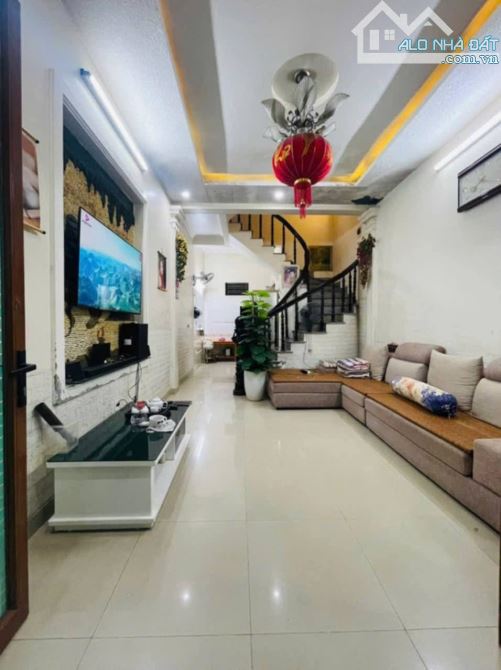 BÁN ĐẤT TẶNG NHÀ 3 T * 54M – Ô TÔ TRÁNH – LAI XÁ - KINH DOANH DÒNG TIỀN - 9,3 TỶ