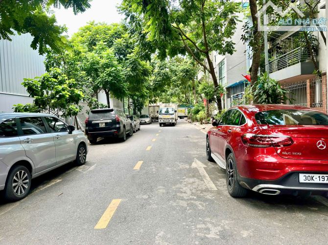 Phân lô vỉa hè TĐC THANH AM - trục chính kinh doanh - 75m 4tầng mt 5m chỉ hơn 16tỷ.