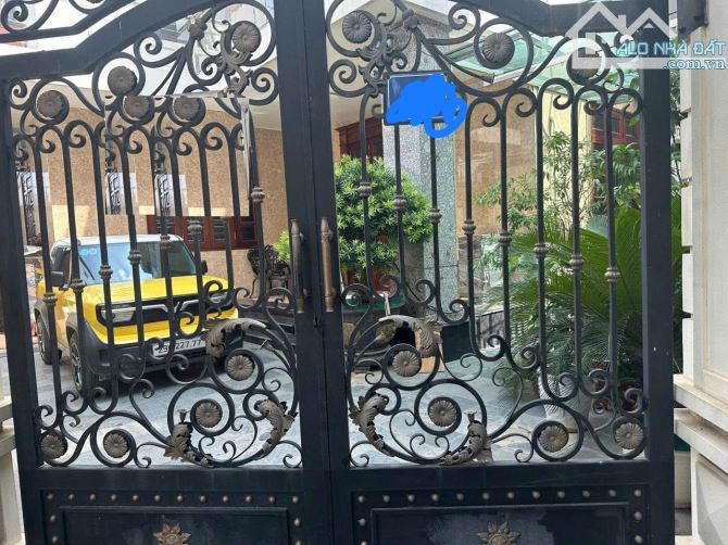 BÁN BIỆT THỰ ĐẸP – SÁT VÀNH ĐAI 3.5 – Ô TÔ VÀO NHÀ 150m2 giá 16 tỷ.