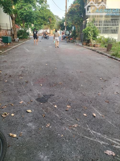 ♻️ Bán đất Cổ Bi Gia Lâm , lô góc 2 thoáng , ô tô tránh