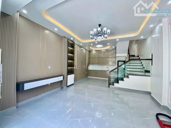 Bán Nhà 3 tầng Lạch Tray Ngô Quyền Hải Phòng vị trí gần các khu tiện ích, giá 3.09 tỷ