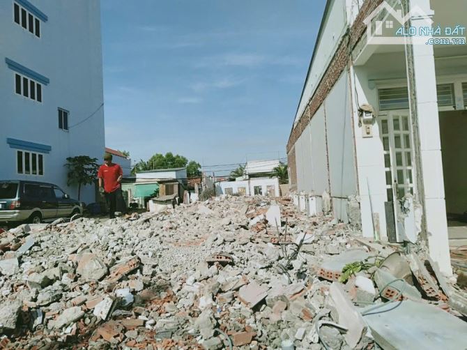 230M2- SHR- MẶT TIỀN ĐÀO SƯ TÍCH- BÁN ĐẤT TẶNG NHÀ C4 CHỈ 9 TỶ