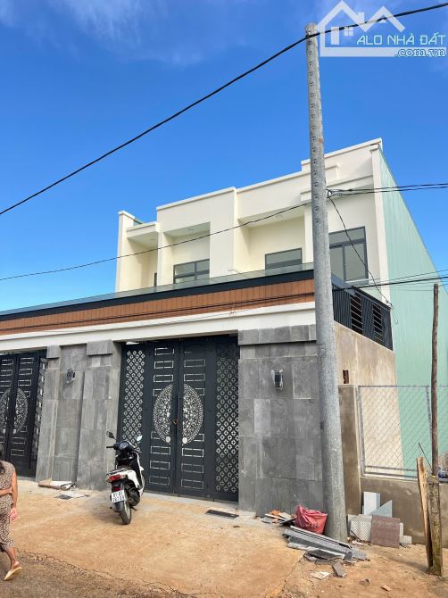 🍀🍀NHÀ MÊ KIÊN CỐ QUÁ ĐẸP SÁT BẾN XE ĐỨC LONG