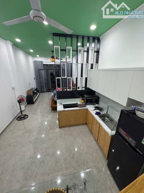 BÁN NHÀ 4 TẦNG PHƯỚC LONG A - ĐỖ XUÂN HỢP - ĐƯỜNG Ô TÔ - NHĨNH 4 TỶ