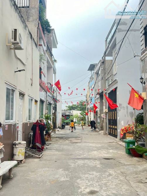 💥 BÁN NHÀ 4 TẦNG HẺM XE HƠI – 50m² (4.5m x 11.2m) - VÕ VĂN HÁT, LONG TRƯỜNG, QUẬN 9 - 10