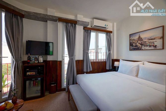 Bán tài sản góc 2 MT 111 Nguyễn Bỉnh Khiêm, Quận 1. DT:4*20M. Hầm - 7 tầng. HĐT: 110 tr/th - 10