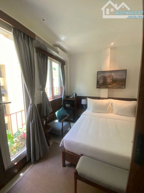 Bán tài sản góc 2 MT 111 Nguyễn Bỉnh Khiêm, Quận 1. DT:4*20M. Hầm - 7 tầng. HĐT: 110 tr/th - 11