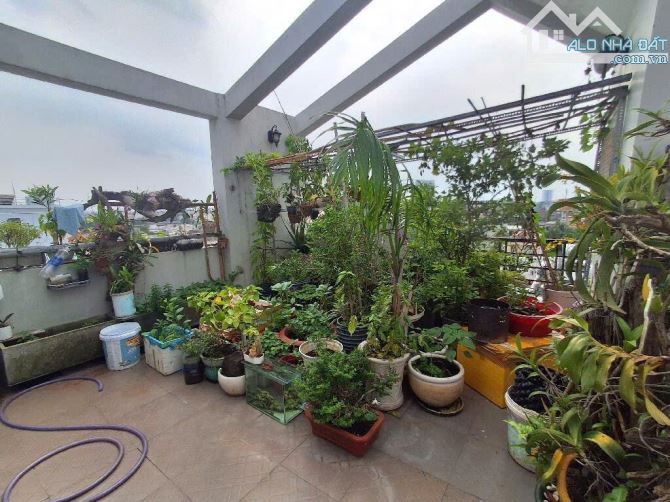 Quận 7, Nhà 5 tầng hoàn công đủ 135m2, Hẻm 6m, dòng tiền 20tr/tháng. Chỉ 16,xxx tỷ - 11