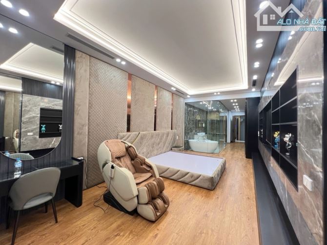 Bán nhà Nguyễn Văn Cừ 7 tầng 80m thang máy, gara oto kinh doanh giá hơn 28 tỷ - 2