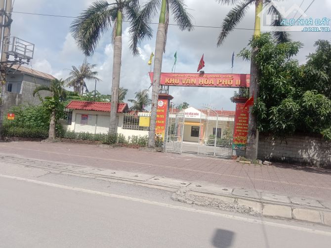 Bán lô đất mặt đường Nguyễn Văn Đài-P.Mạo khê-TP.Đông Triều (5mx19m) Giá:2,3 Tỷ - 4