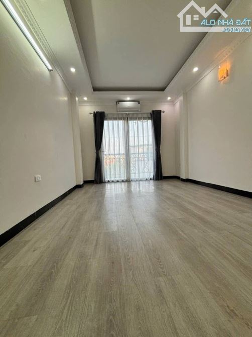 💥💥VĂN QUÁN HÀ ĐÔNG 5 TẦNG- NHÀ ĐẸP -VỈA HÈ PHÂN LÔ ÔTÔ TRÁNH - ĐỖ NGÀY ĐÊM 12 TỶ - 2