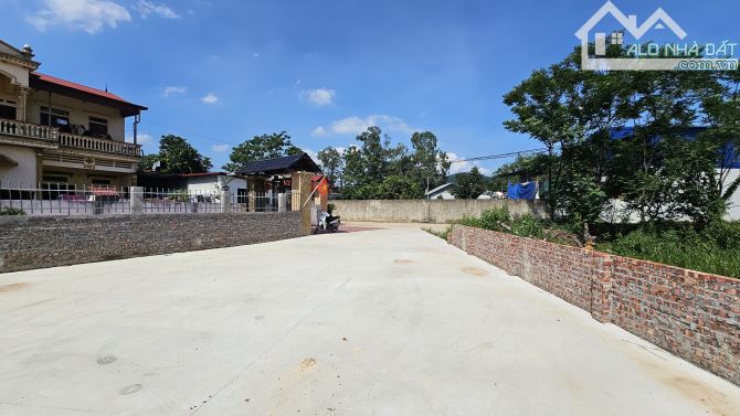 ĐẤT ĐẸP PHÚ THỊNH MINH PHÚ,ĐG THÔNG 10 OTO ĐỖ TRƯỚC CỬA THOẢI MÁI - CÁCH TRỤC LIÊN XÃ 30M - 6