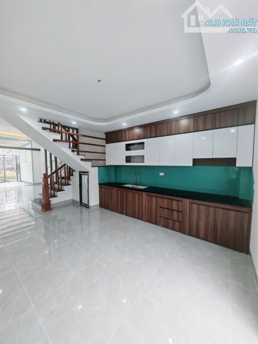 Bán căn liền kề xã Hưng Đạo diện tích 72m xây 4 tầng giá chỉ nhỉnh 4 tỷ - 1