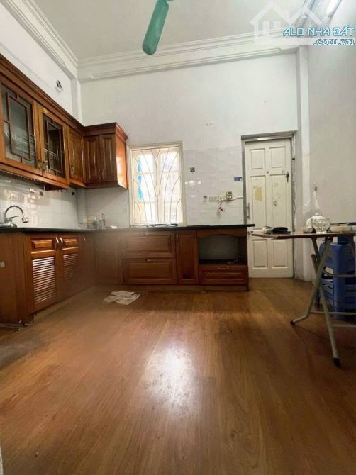 Đội cấn Ba đình gần phố, đầu tư 4 tầng 40m chỉ 8 tỷ - 1