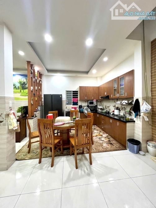 Chính Chủ 1 Đời – Nhà 66M² – Ô TÔ VÀO NHÀ – Đối Diện UBND Gò Vấp– 5.89 Tỷ TL! - 1