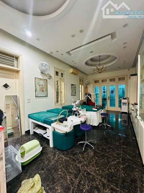 Bán nhà Biệt thự liền kề KĐT Văn Quán kinh doanh sầm uất dt 215m2 x 4 tầng giá 47 tỷ - 1