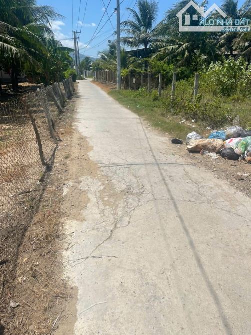 Cc gủi bán lô đất full thổ 150m2(8*19) phường ninh hoà giá 1tỷ - 1