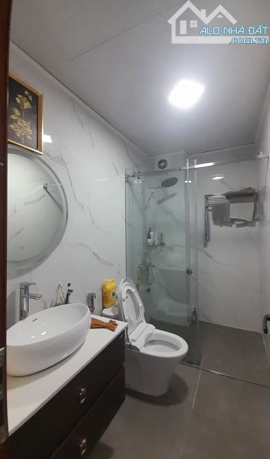 Bán nhà Hoàng Ngọc Phách, Kênh Dương, Lê Chân,  4 Tầng, 105m2, 15,5 tỷ - 1