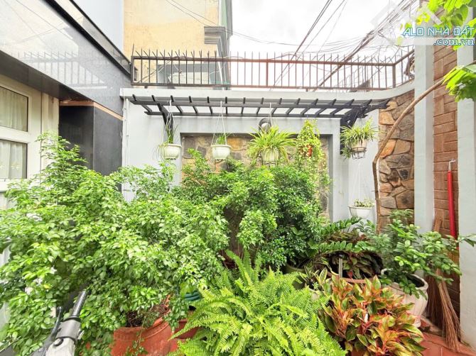 CHÍNH CHỦ ĐỊNH CƯ CẦN TÌM CHỦ MỚI CHO CĂN VILLA MINI LÊ QUANG ĐỊNH - HẺM XE HƠI THÔNG PHẠM - 1