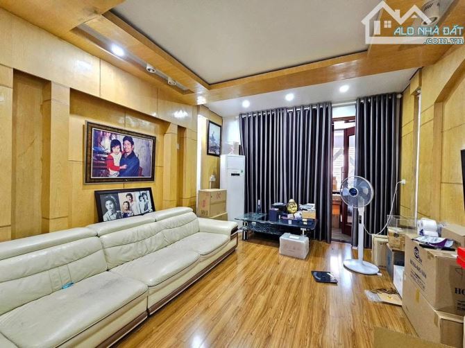 Bán Nhà 5 Tầng – Phố Văn Cao, Hải An – 7,9 Tỷ (Thỏa thuận). Vị trí trung tâm – Đường 12m - 1
