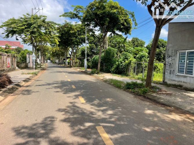 Chủ gửi bán lô đất 2 mặt tiền đường số 9 tại phường Tam Long - 1
