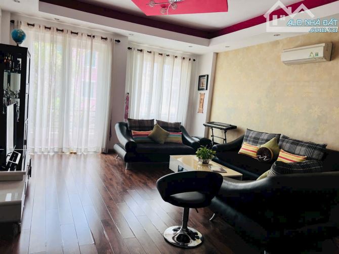 Chủ nhà kẹt tiền cần bán gấp Nhà MT Võ Thị Nhờ , 4 lầu, có sân vườn, giá 17,8 tỷ sổ hồng - 1